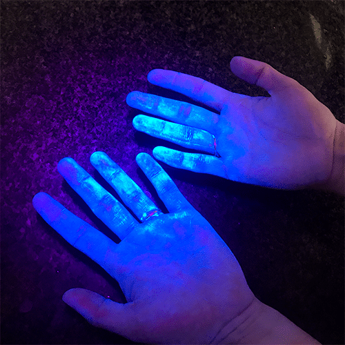 Selvlysende UV creme til håndhygiejne test og læring (200ml). Cremen lyser på hænder.