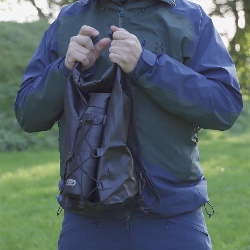 Vandtæt taske Dry Bag Rygsæk™ fra danske Owlbite®, sort.