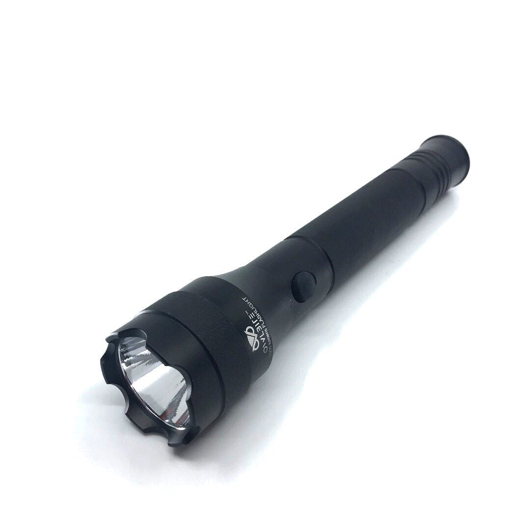 Kraftig LED lommelygte - OwlBite® 1500 lumens stavlygte liggende.