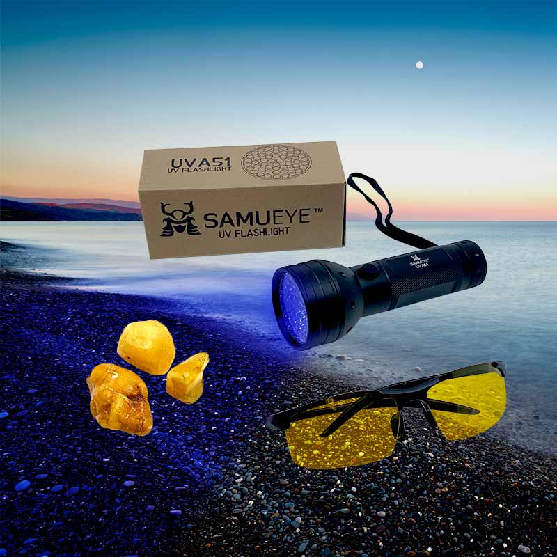 Ravlygte UVA51 fra danske SamuEye™ med ravbrille.
